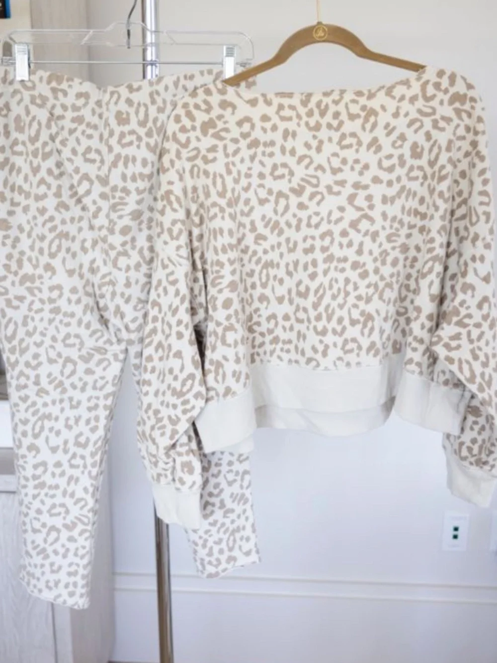 Aerie Cheetah Lounge Set